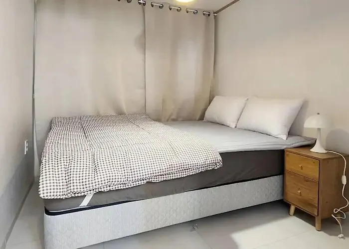 철길공원 옆, White Linen House 아파트 서울특별시