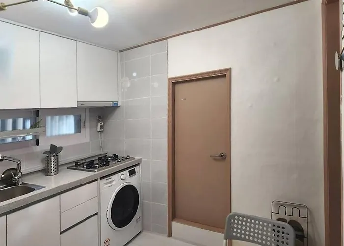 철길공원 옆, White Linen House 아파트 서울특별시