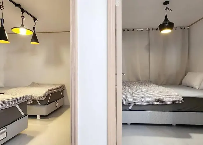 철길공원 옆, White Linen House 아파트 *