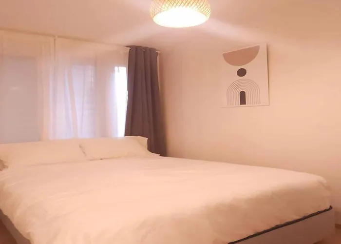 철길공원 옆, White Linen House 서울특별시