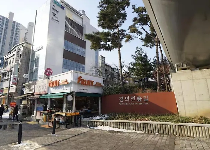 철길공원 옆, White Linen House * 서울특별시